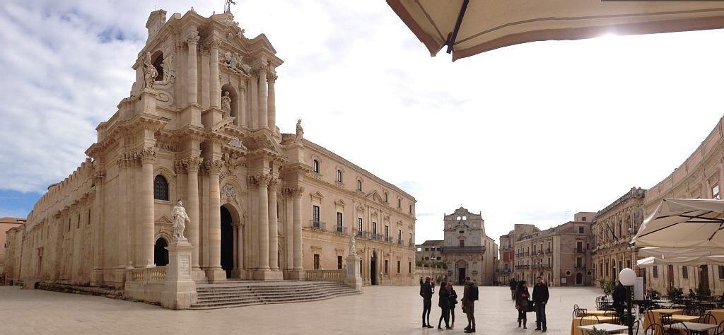 Siracusa Vacanze سيراكوزا الغرفة الصورة